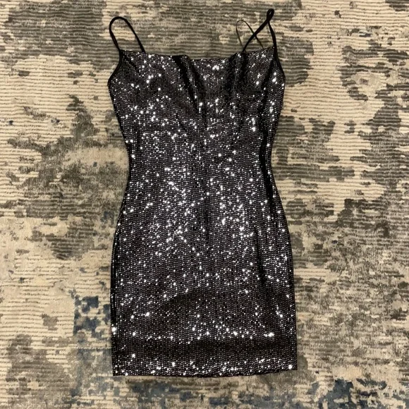 Mendocino Dress - Picture 2 of 3